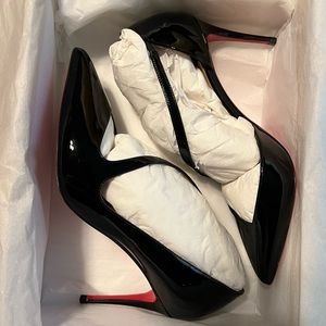 Authentic LOUBOUTIN Jumping 85 black patent heels size 37.5